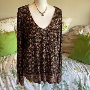 EUC Luck Brand floral print v-neck long sleeved  blouse Sz Xl